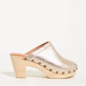 Beek Woodpecker Heeled Clog. Never worn!